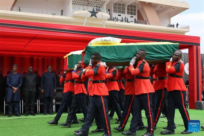 Ghana tổ chức quốc tang cho tám nạn nhân trong vụ rơi trực thăng