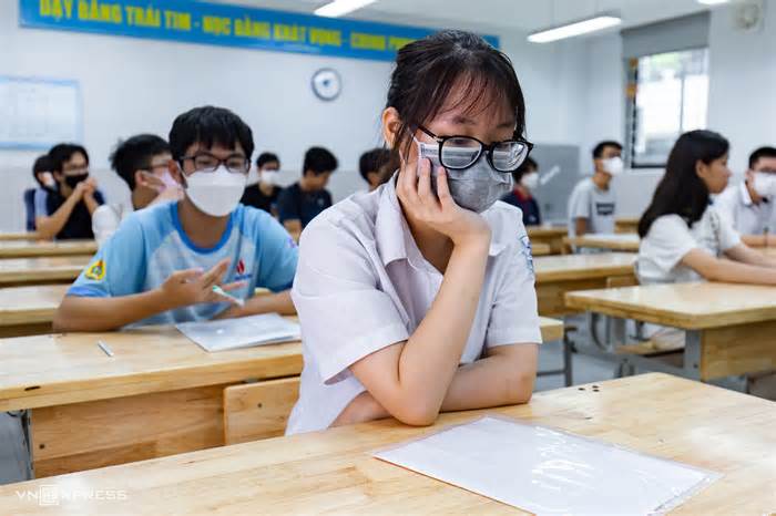 Thí sinh lớp 10 ở Hà Nội bị đình chỉ thi khi nào?