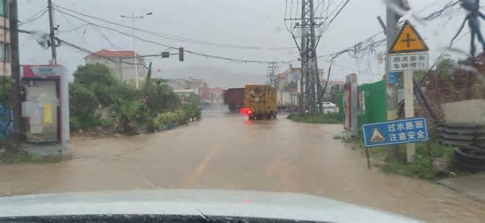 Trung Quốc: Bão Haikui khiến 3 người mất tích, thiệt hại nhiều tài sản