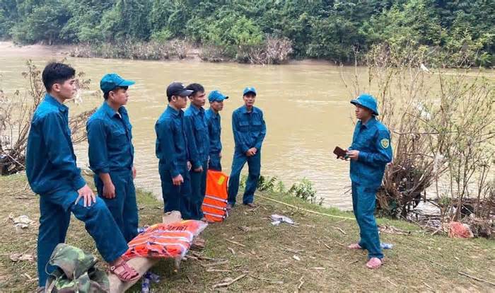 Hai học sinh lớp 3 mất tích, để lại quần áo bên bờ sông