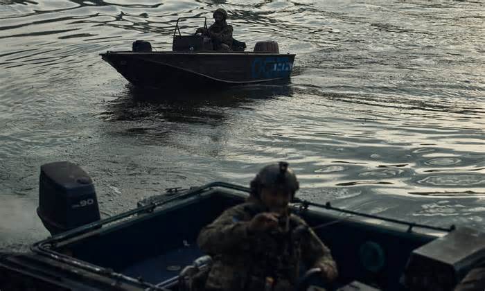 Lính Ukraine nói chiến dịch vượt sông Dnieper là 'tự sát'