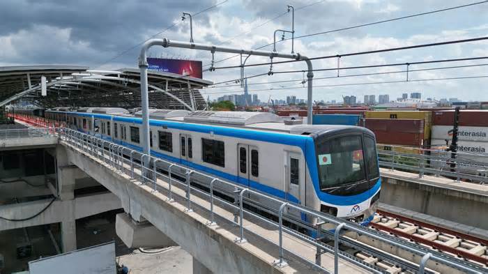 Những hình ảnh đầu tiên tàu metro Bến Thành - Suối Tiên chạy thử nghiệm toàn tuyến