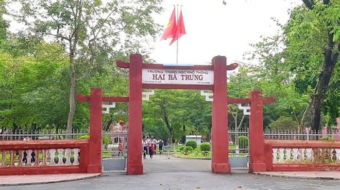 Nữ giáo viên bị 'cưỡng chế' khỏi lớp học: Thông tin mới nhất