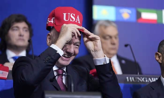 Ủy ban Olympic Quốc tế điều tra Chủ tịch FIFA