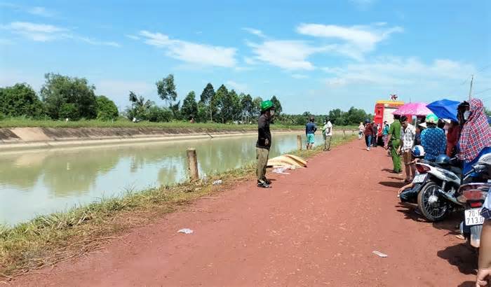 Tây Ninh: Ngã xe xuống kênh Đông, hai thanh niên bị đuối nước