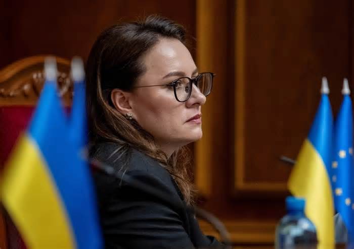 Ukraine cho phép nam giới từ 18 đến 22 tuổi được tự do qua lại biên giới