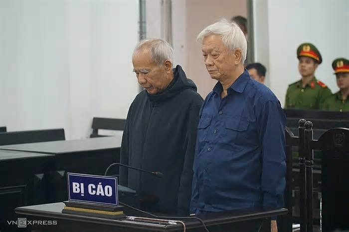 Hai cựu chủ tịch Khánh Hòa lần thứ 3 lĩnh án vì sai phạm đất 'vàng'