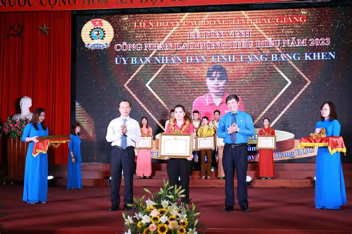 Bắc Giang tôn vinh 137 công nhân lao động tiêu biểu