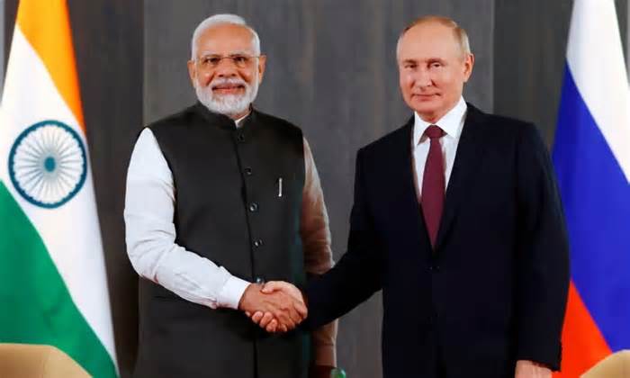 Thủ tướng Ấn Độ thăm Nga: Truyền thống cũ, cân bằng mới