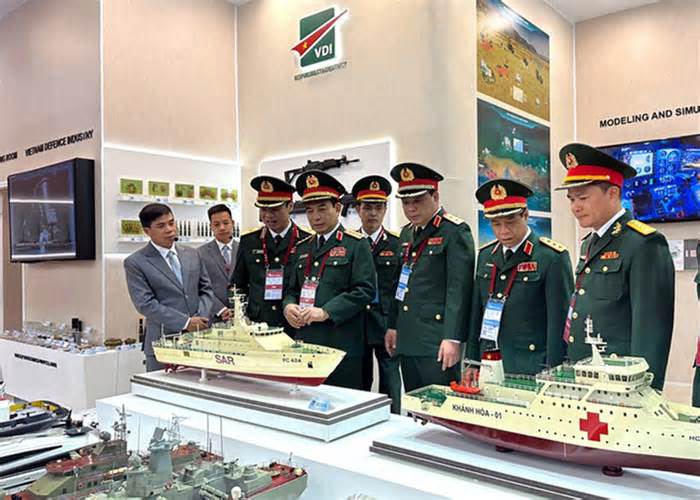 Việt Nam coi trọng phát triển quan hệ đối tác chiến lược toàn diện với Nga