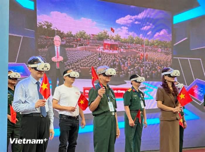 Trở về thời khắc thiêng liêng - Công nghệ VR đưa lịch sử đến gần giới trẻ