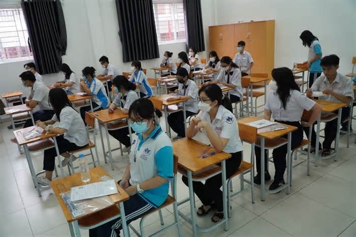 2 trường chuyên ở TP Hồ Chí Minh bắt đầu nhận hồ sơ thi vào lớp 10