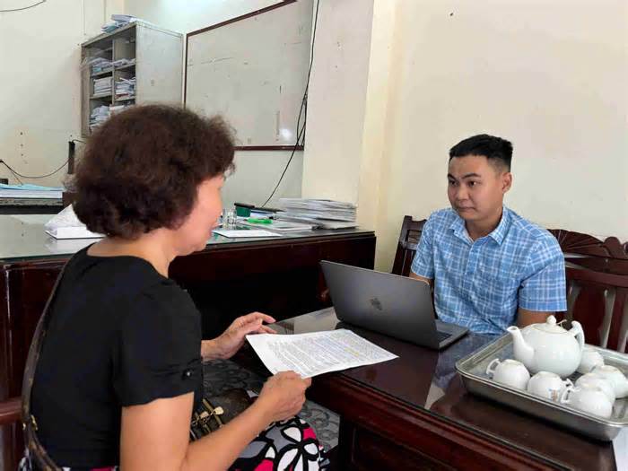 Báo Lao Động đồng hành bảo vệ quyền lợi giáo viên, bác sĩ ở Khánh Hòa