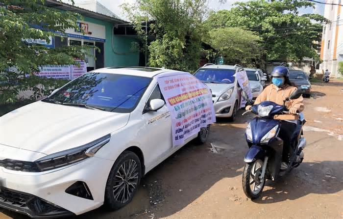 Vụ án ở Trung tâm dạy nghề lái xe Sài Gòn: Người học có được thi, có bị thu hồi bằng lái?