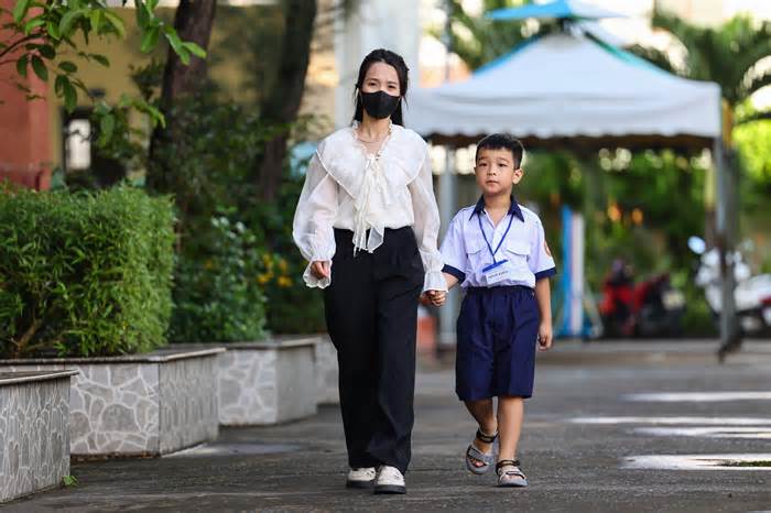 Phụ huynh bối rối vì quy định 'cấm ép con học'