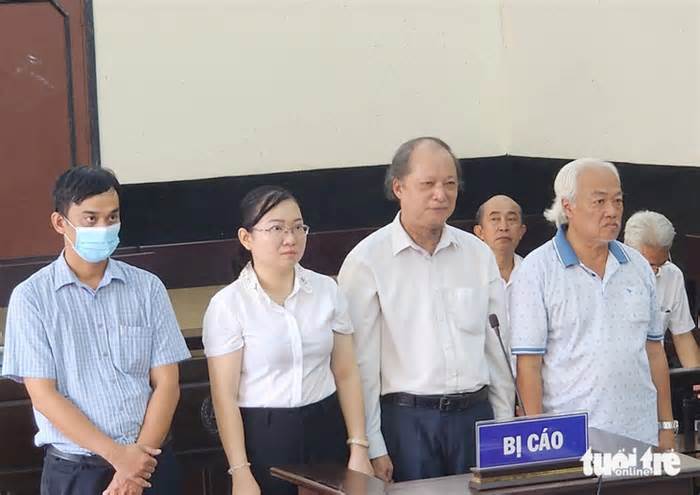 Nhận 'lại quả' của Việt Á, cựu giám đốc CDC Tiền Giang hầu tòa