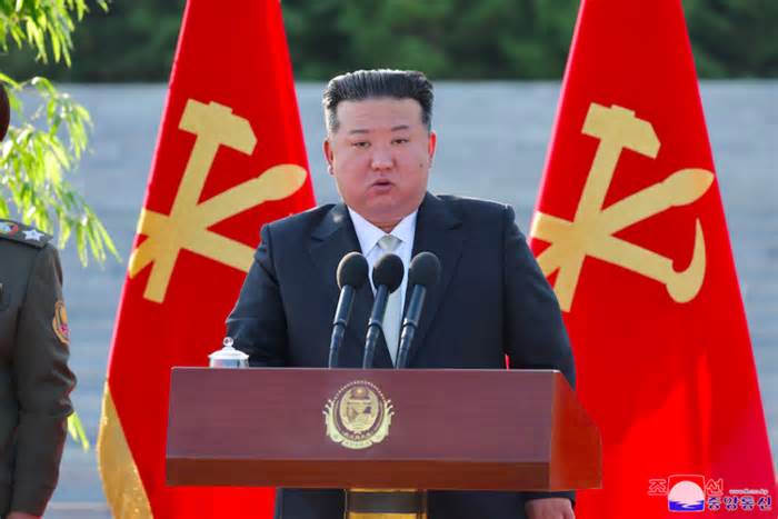 Chủ tịch Triều Tiên lên tiếng về vụ phóng vệ tinh trinh sát thất bại