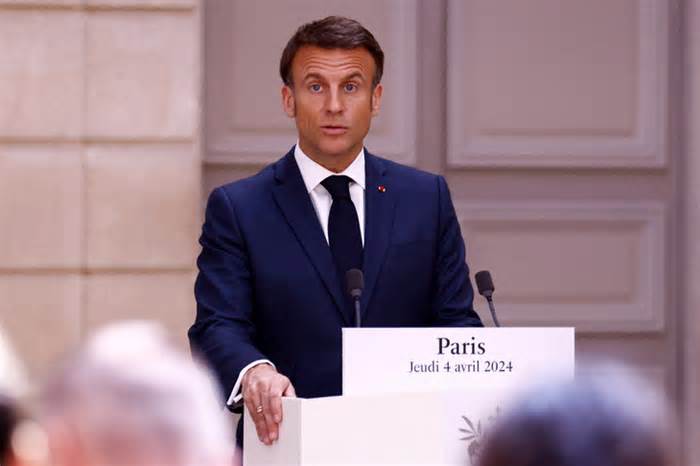 Tổng thống Macron bức xúc, tố Nga dọa dẫm Pháp trong cuộc điện đàm