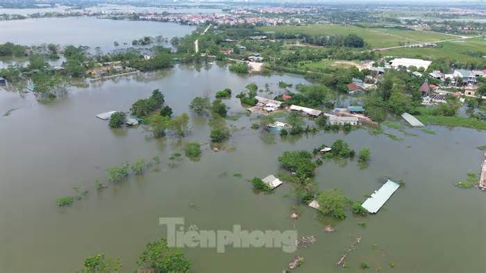 Hà Nội: 8 xã ở huyện Quốc Oai bị ngập sâu