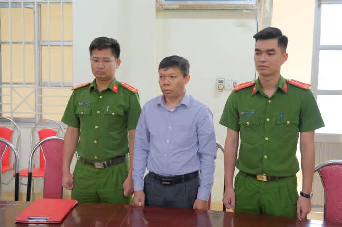 Khởi tố, bắt giam nguyên chủ tịch phường ở Cao Bằng