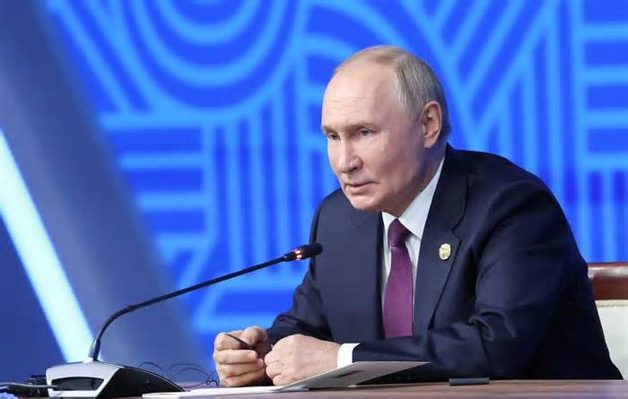 Tổng thống Nga Putin: 'Bóng' đang ở phía Ukraine và Mỹ, Trung Đông bên bờ vực xung đột toàn diện