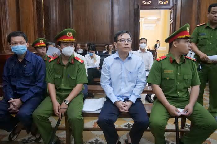 Cựu Chủ tịch Saigon Co.op bị đề nghị phạt 10-11 năm tù