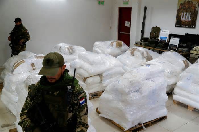 Paraguay thu giữ 4 tấn cocaine, lớn nhất lịch sử