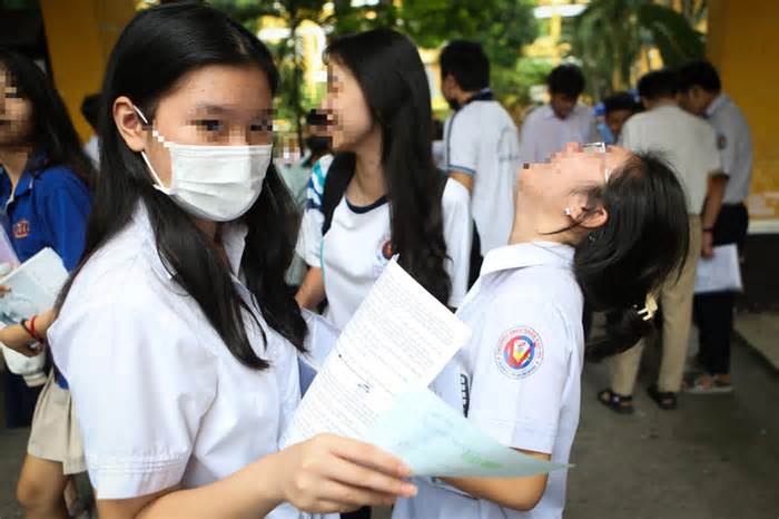 'Học toán như vậy không khóc mới lạ': Sao lại đổ hết lỗi cho học sinh?