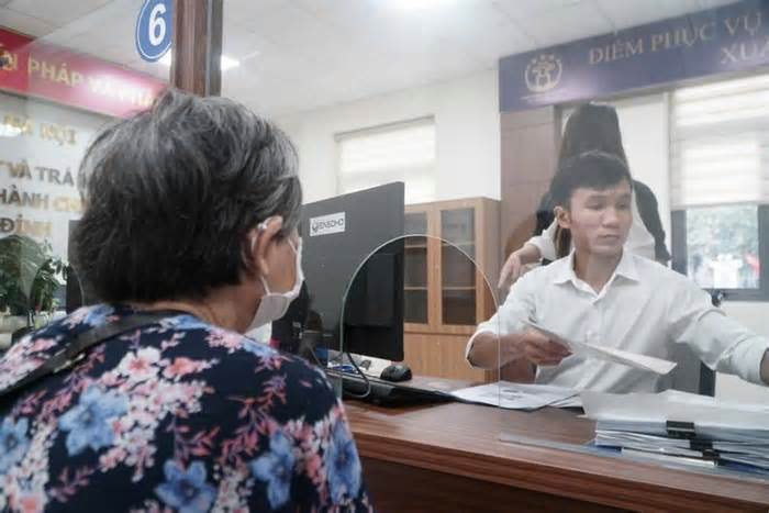 Bộ Nội vụ hướng dẫn về biên chế cấp tỉnh, cấp xã sau sáp nhập