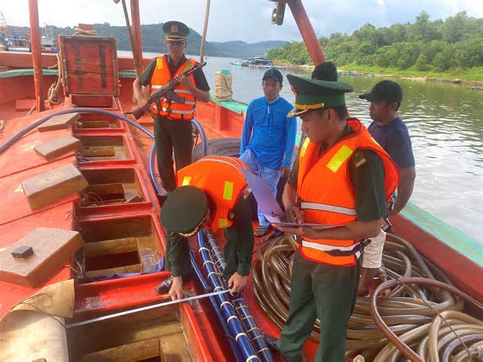 Số vụ buôn lậu trên biển giảm nhưng ngày càng tinh vi