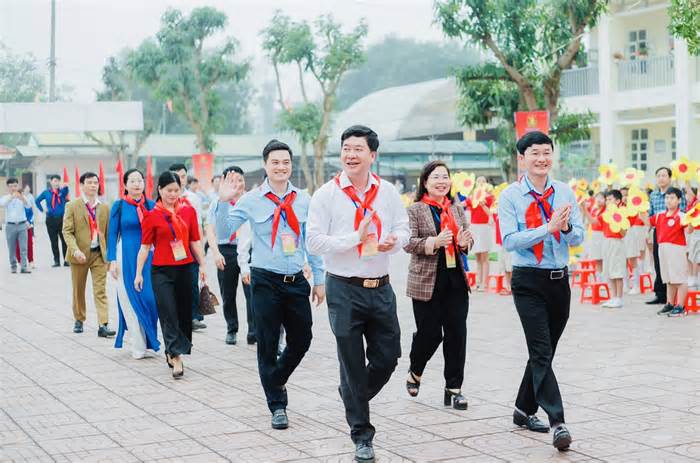 Múa đồng diễn, thi rung chuông vàng tại Ngày hội Thiếu nhi vui khỏe tỉnh Nghệ An