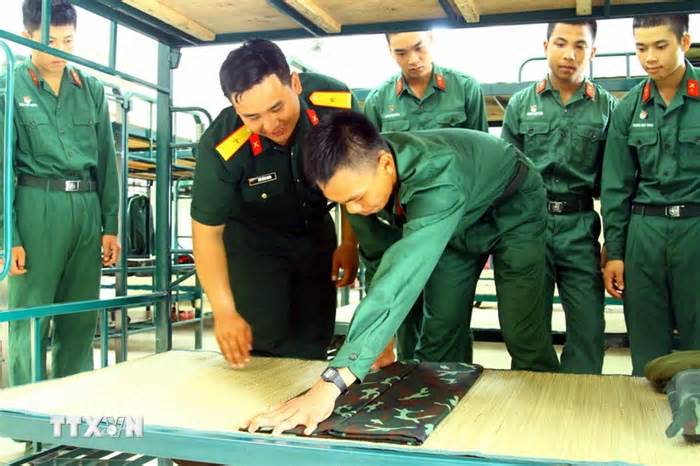 Quảng Bình: Tân binh rắn rỏi hơn sau hơn 2 tháng trong môi trường quân đội