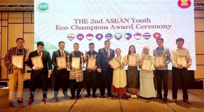 ASEAN vinh danh trường học và nhà sinh thái trẻ của Việt Nam