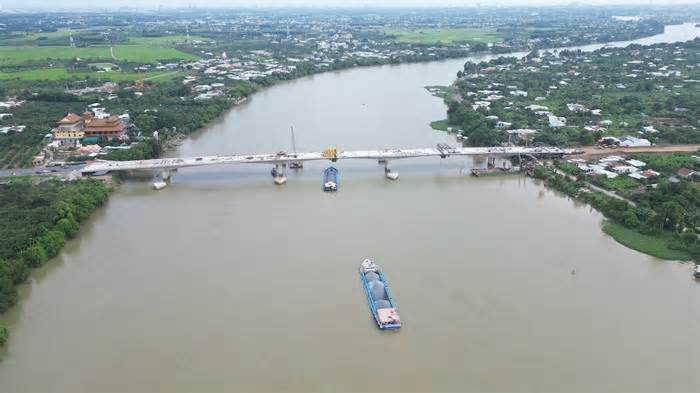 Hợp long cầu nối Bình Dương và Đồng Nai