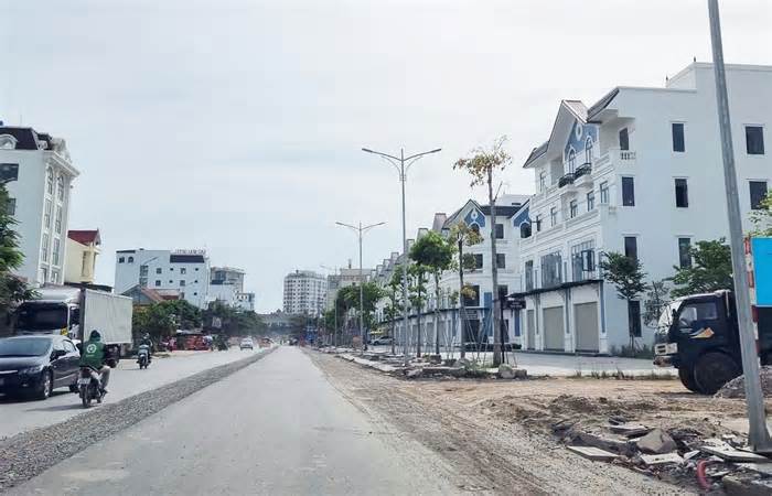 Dự án nâng cấp Quốc lộ 7 tại Nghệ An sau gần 2 năm khởi công vẫn vướng mặt bằng