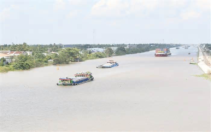 Nghẽn vận tải thủy ĐBSCL - Bài cuối: Lời giải từ thực hiện đồng bộ quy hoạch