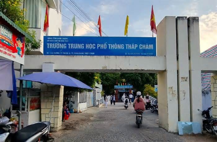 Hiệu trưởng Trường THPT Tháp Chàm bị khởi tố tội tham ô tài sản