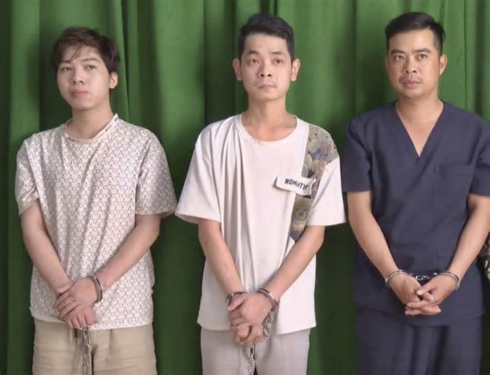 3 thanh niên cấu kết nhóm người ở Campuchia chiếm quyền điện thoại, lấy 1,8 tỉ đồng