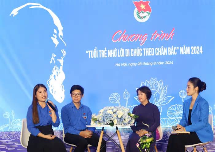 Tại địa điểm đặc biệt, tuổi trẻ nhớ lời Di chúc theo chân Bác