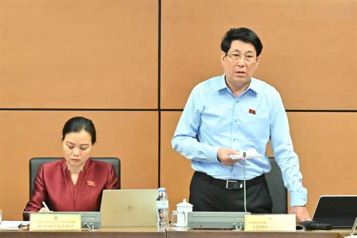 Cần quy định cụ thể tiêu chuẩn, chính sách đãi ngộ với viên chức