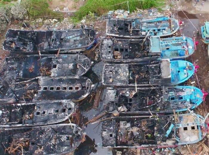 Vụ 11 tàu cá bị cháy ở Phan Thiết, các công ty bảo hiểm giải quyết ra sao?