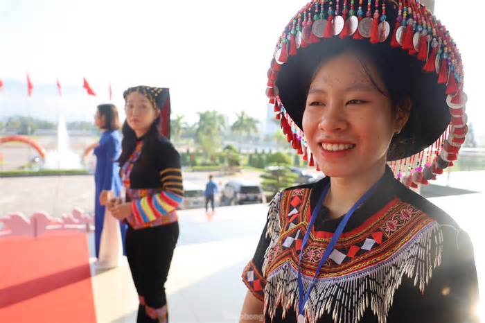 Sắc dân tộc bừng sáng ngày hội thanh niên Cao Bằng