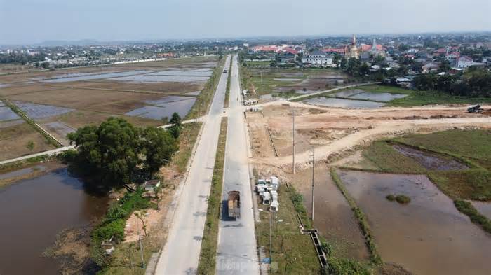 Đường hơn 173 tỷ đồng ở thành phố Hà Tĩnh xuống cấp nghiêm trọng