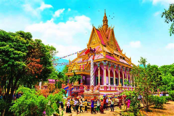Thủ tướng Chính phủ chúc mừng đồng bào Khmer dịp Tết Chôl Chnăm Thmây năm 2024