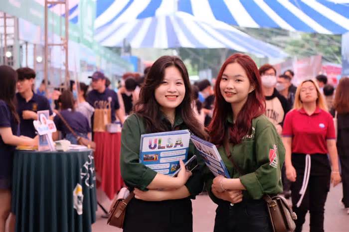Ngày hội Tư vấn tuyển sinh - Hướng nghiệp 2023 tại Hà Nội: Quy mô lớn nhất từ trước tới nay