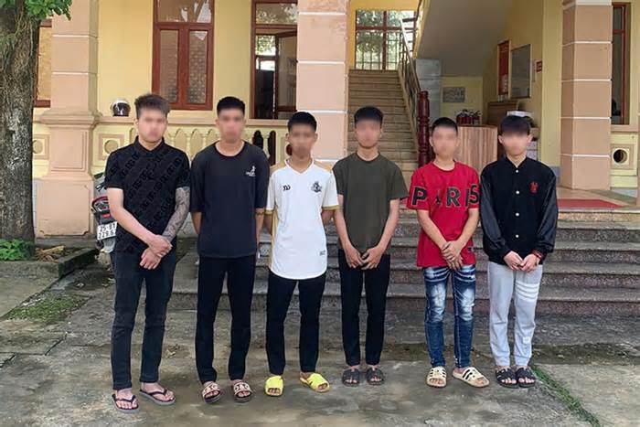Lai Châu khởi tố 7 thanh, thiếu niên mang hung khí chém người