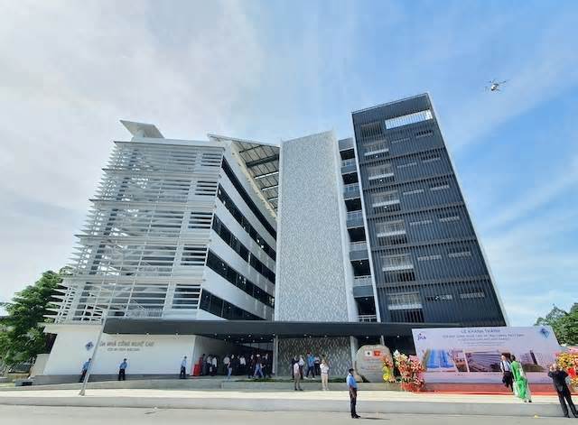 Đồng ý chủ trương chuyển Trường Đại học Cần Thơ thành Đại học Cần Thơ