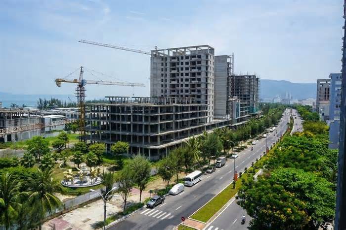 Sở Xây dựng Đà Nẵng yêu cầu hạ cầu tháp, tháo cẩu tháp trước tháng 8