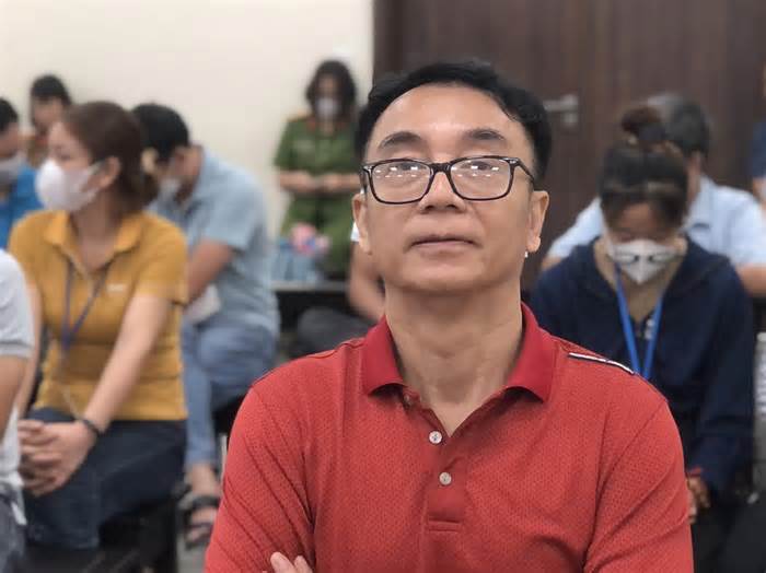 Lập luận buộc tội cựu Cục Phó Trần Hùng nhận hối lộ 300 triệu đồng