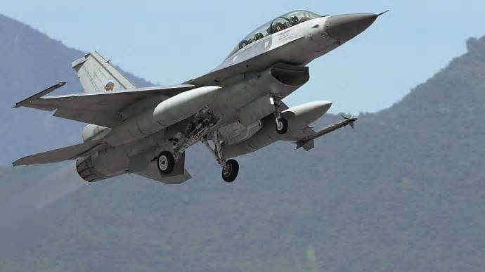 Sau Anh và Mỹ, Đan Mạch là nước tiếp theo nhận đào tạo phi công Ukraine lái chiến đấu cơ F-16